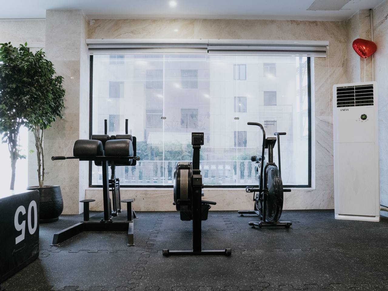 باشگاه ورزشی بانوان مینا