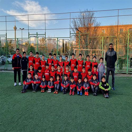 مدرسه فوتبال برنا مدرسه فوتبال برنا